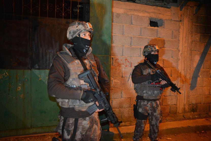 Adanada DEAŞ operasyonu: 13 gözaltı