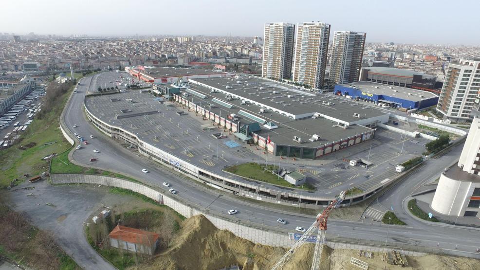 İstanbulun göbeğindeki dev arsa satıldı