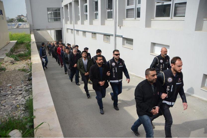 Adanada çeteye Ova operasyonu: Polis işçi kılığında tarlada çalıştı