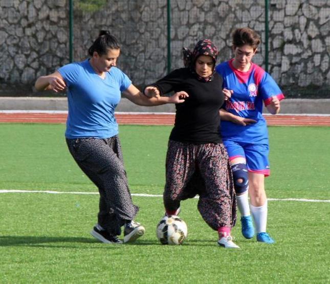 Şalvarspor geri döndü