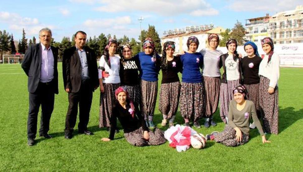 Şalvarspor geri döndü