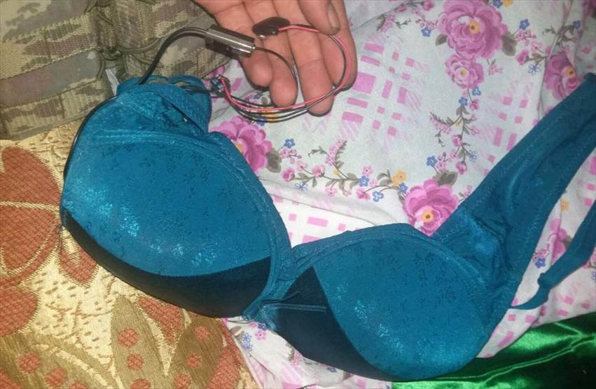 Sütyen içinde bomba düzeneği bulundu