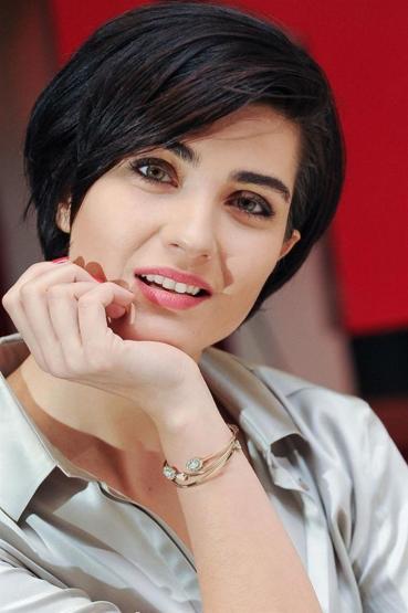 Tuba Büyüküstün’e benzerliği sayesinde hayatı değişti