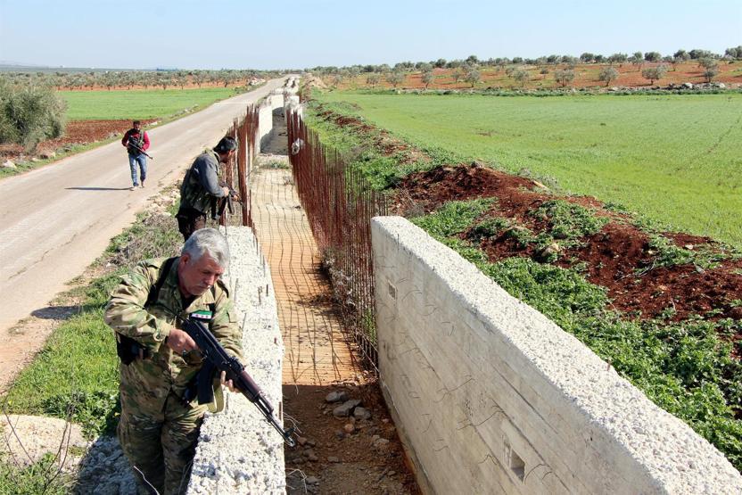 Teröristler tünelleri yarım bırakıp kaçtı