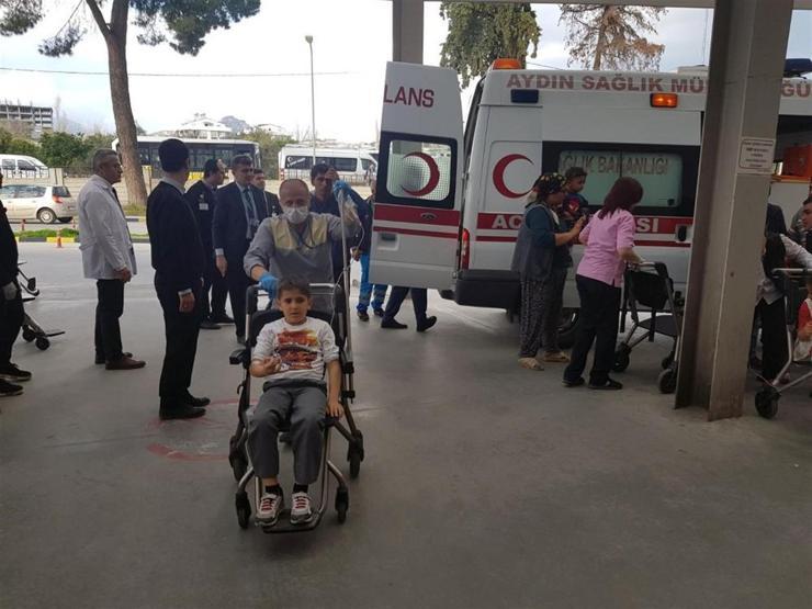 Zehirlenen 183 öğrenciden 148i taburcu edildi