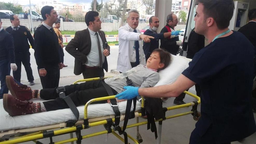 Zehirlenen 183 öğrenciden 148i taburcu edildi