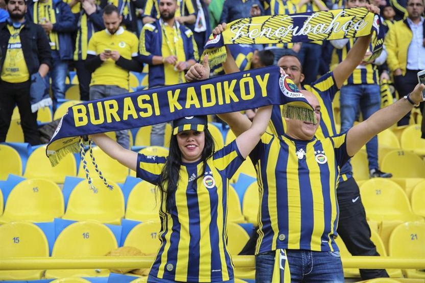 Fenerbahçeli yöneticiden tepki çeken hareket