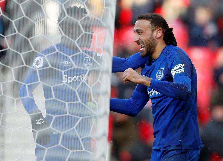 İngiliz basını: Cenk Tosun dişlerini gösterdi