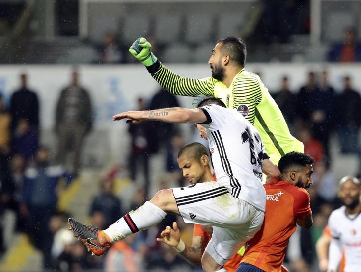 Rıdvan Dilmen: Beşiktaşın konsantrasyonu düşük, fiziksel gücü yetersiz