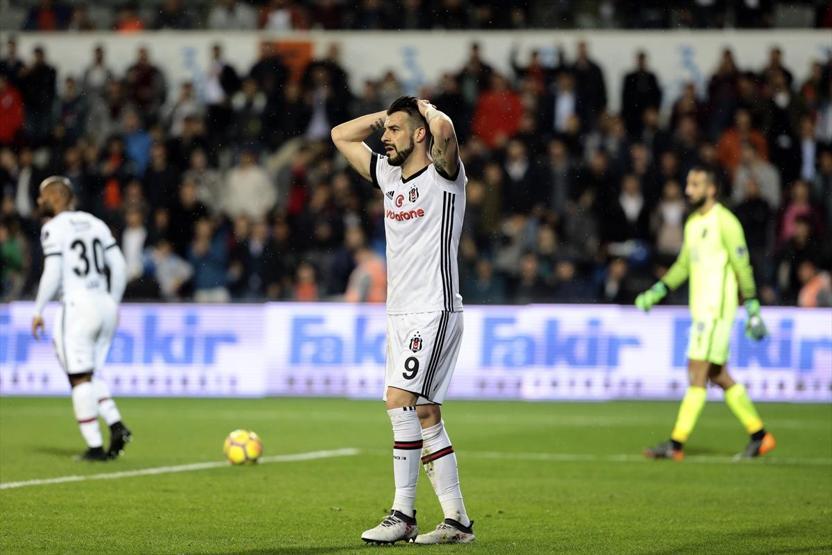 Rıdvan Dilmen: Beşiktaşın konsantrasyonu düşük, fiziksel gücü yetersiz