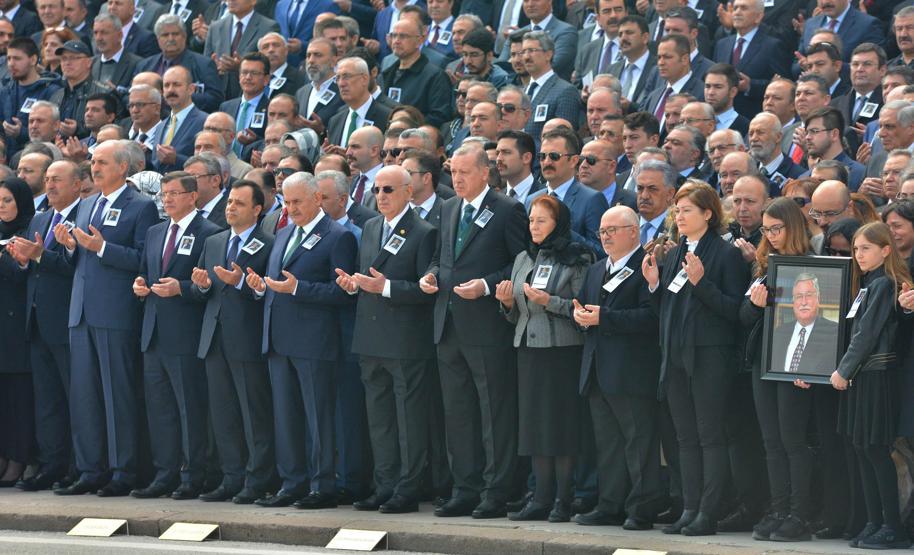 Hasan Celal Güzel için TBMMde tören...Annesi sedyeyle getirildi
