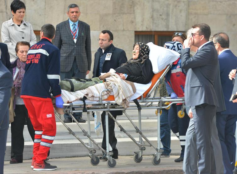 Hasan Celal Güzel için TBMMde tören...Annesi sedyeyle getirildi