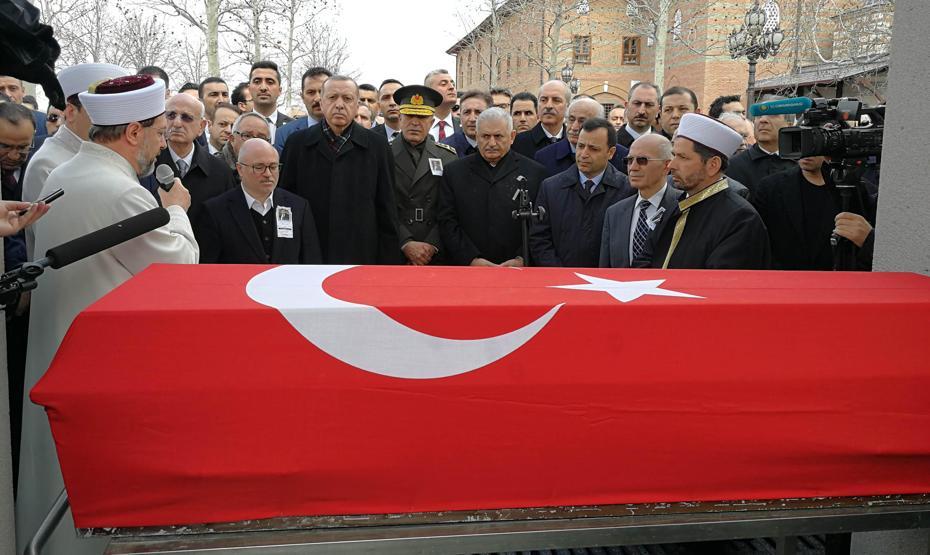 Hasan Celal Güzel için TBMMde tören...Annesi sedyeyle getirildi