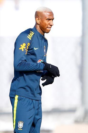 Anderson Talisca Brezilya Milli Takımı antrenmanında