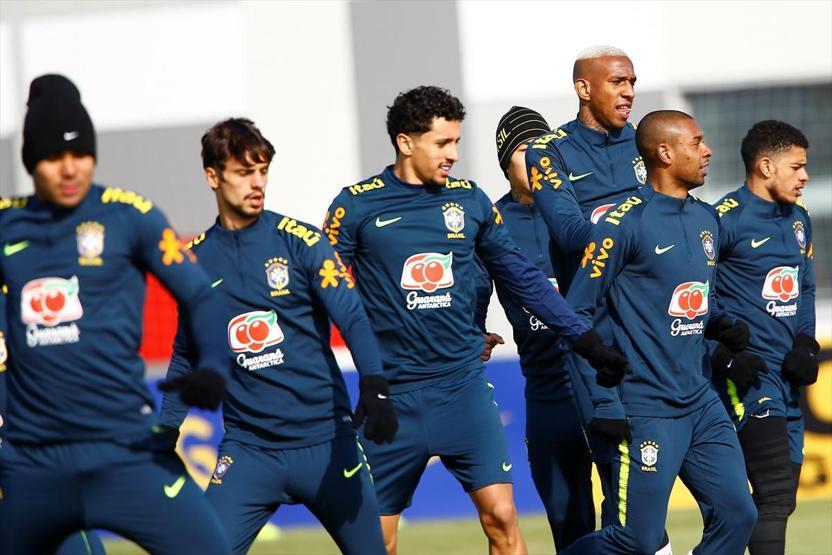 Anderson Talisca Brezilya Milli Takımı antrenmanında
