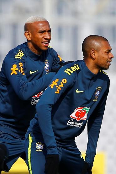 Anderson Talisca Brezilya Milli Takımı antrenmanında