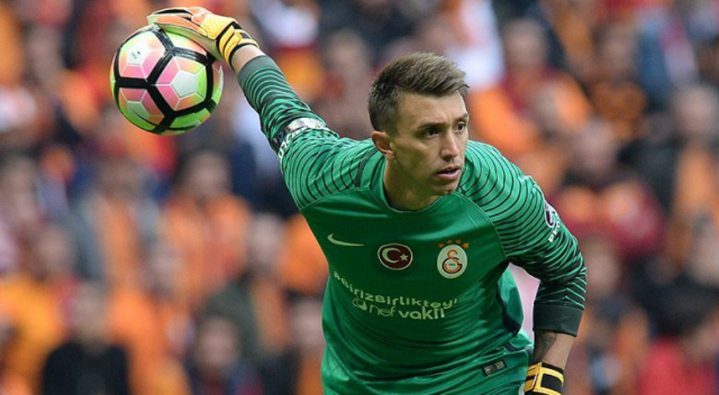 Muslera: İtalya’yı ve Roma’yı çok özlüyorum