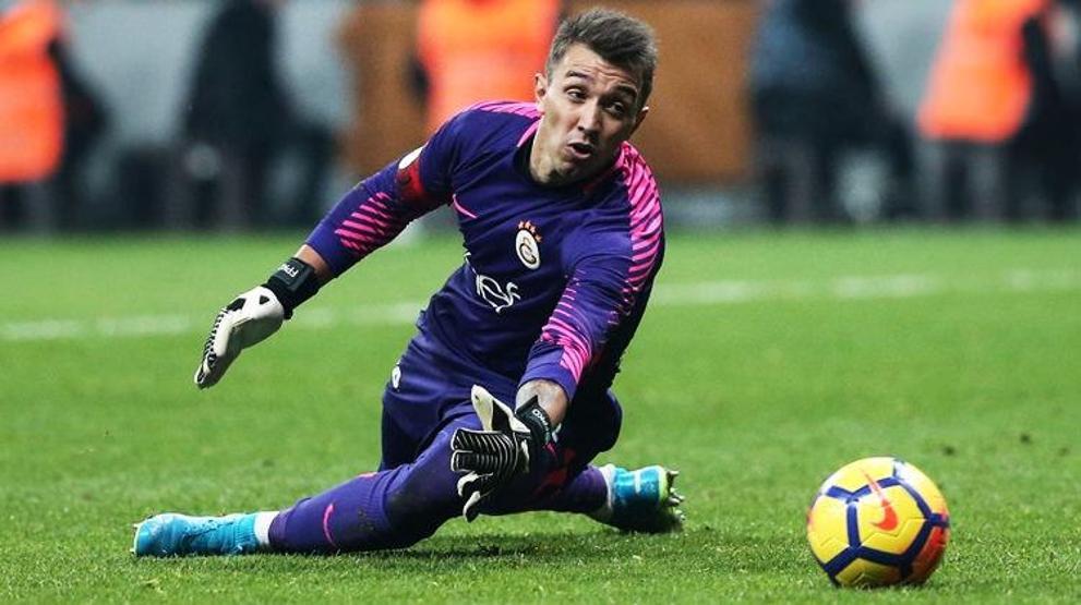 Muslera: İtalya’yı ve Roma’yı çok özlüyorum