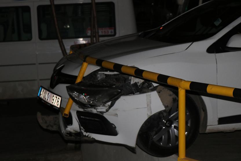 Alkol cezası yememek için trafiği birbirine kattı, yarım saat kaçtı