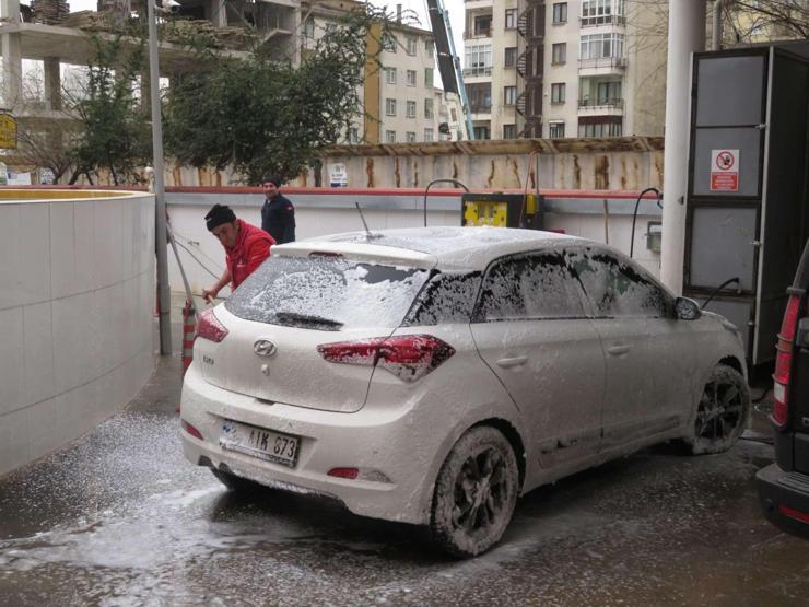 Gökten çamur yağdı...İstanbul, İzmir, Kocaeli ve Sakarya