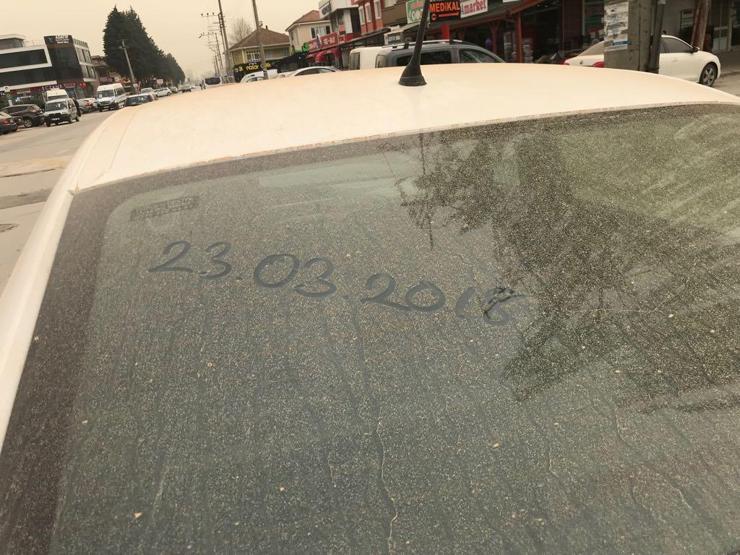 Gökten çamur yağdı...İstanbul, İzmir, Kocaeli ve Sakarya