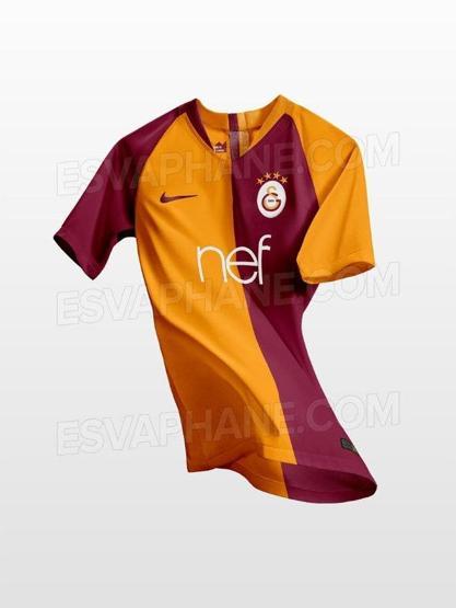 Galatasarayın yeni sezon forması sosyal medyaya sızdı
