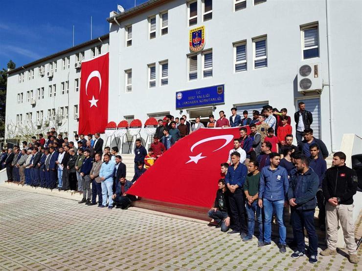 Şehit uzman çavuş damat salavatı ve zılgıtlarla uğurlandı
