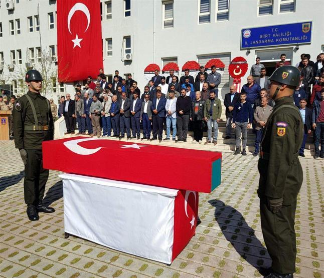 Şehit uzman çavuş damat salavatı ve zılgıtlarla uğurlandı