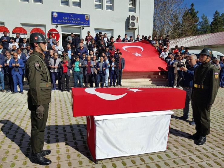 Şehit uzman çavuş damat salavatı ve zılgıtlarla uğurlandı