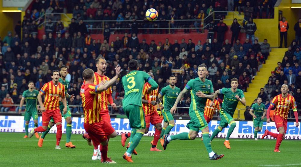 Fenerbahçe Kayseride fark attı