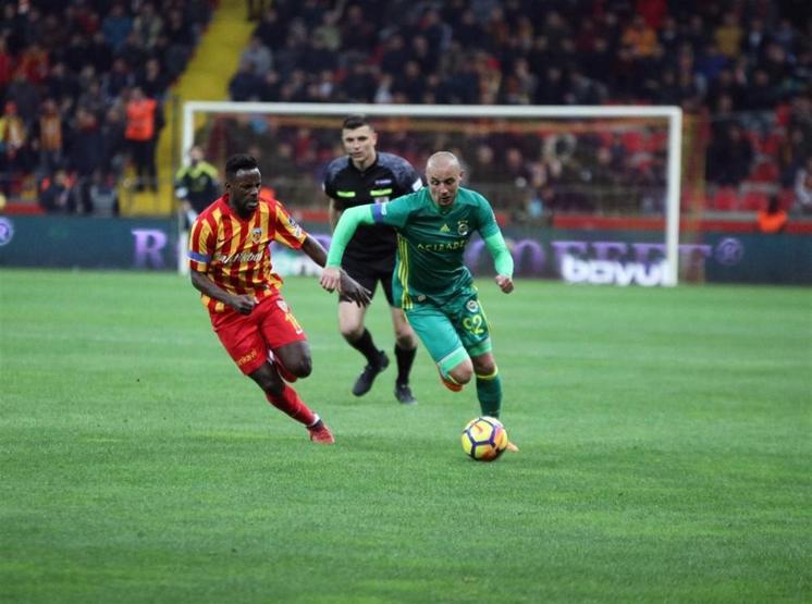 Fenerbahçe Kayseride fark attı