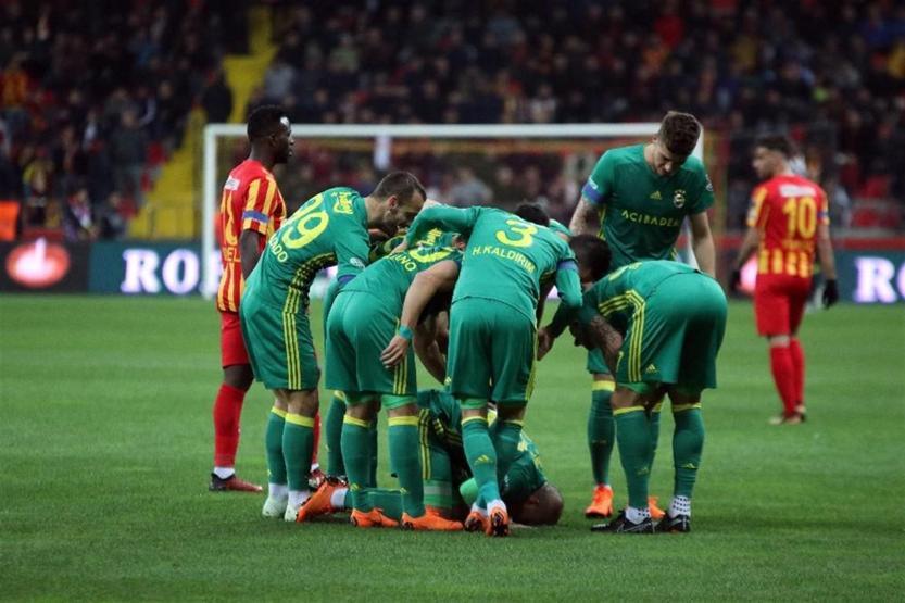 Fenerbahçe Kayseride fark attı
