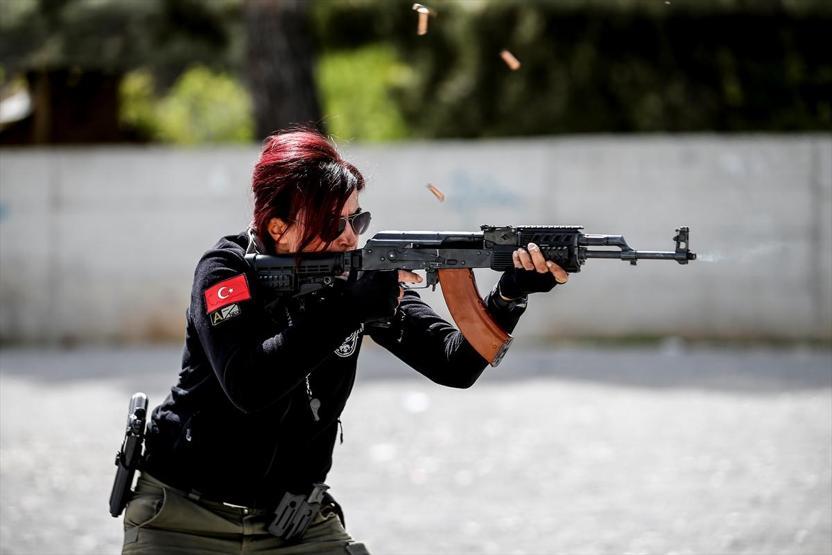 Antalya emniyetinin Lara Croftu