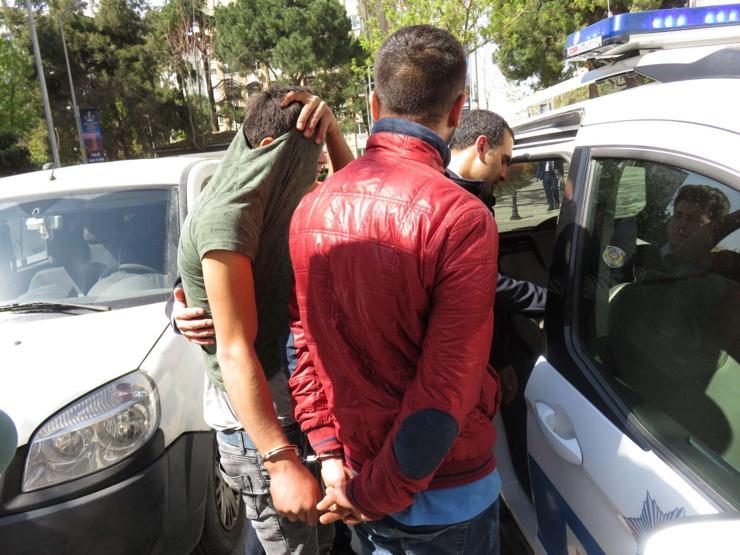 Kadıköyde hırsız operasyonu: Suçüstü yakalandılar