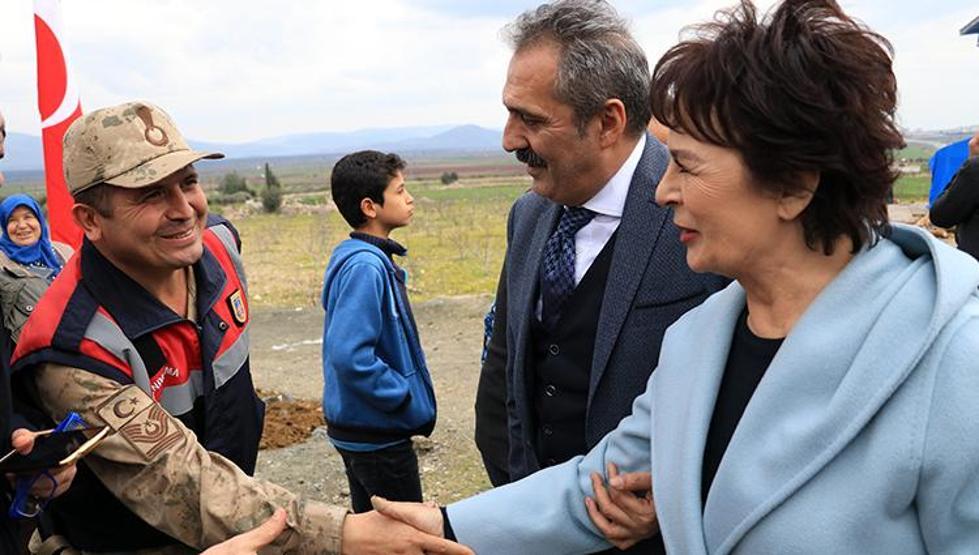 Hülya Koçyiğitten Hataya ziyaretlerini eleştiren Kılıçdaroğluna yanıt