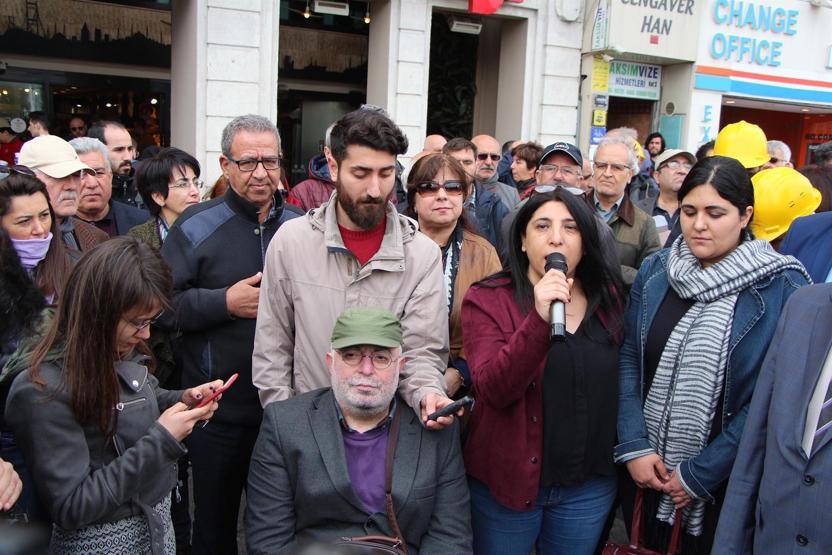 Polis, HDPlilerin baretle bildiri dağıtmasına izin vermedi