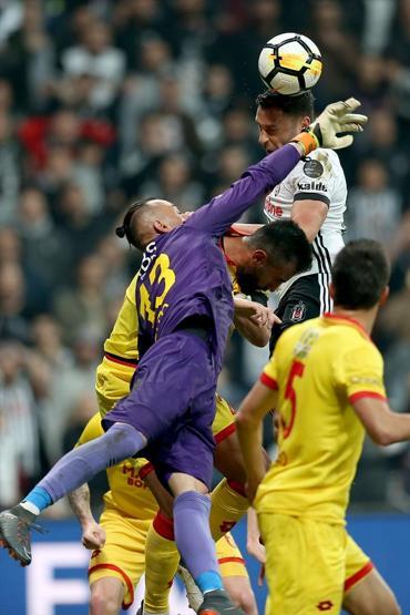 Beşiktaş, Göztepeye karşı gol oldu yağdı