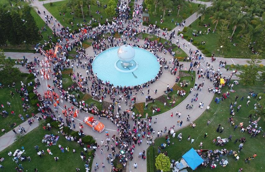 Portakal Çiçeği Karnavalı Adanayı renklendirdi