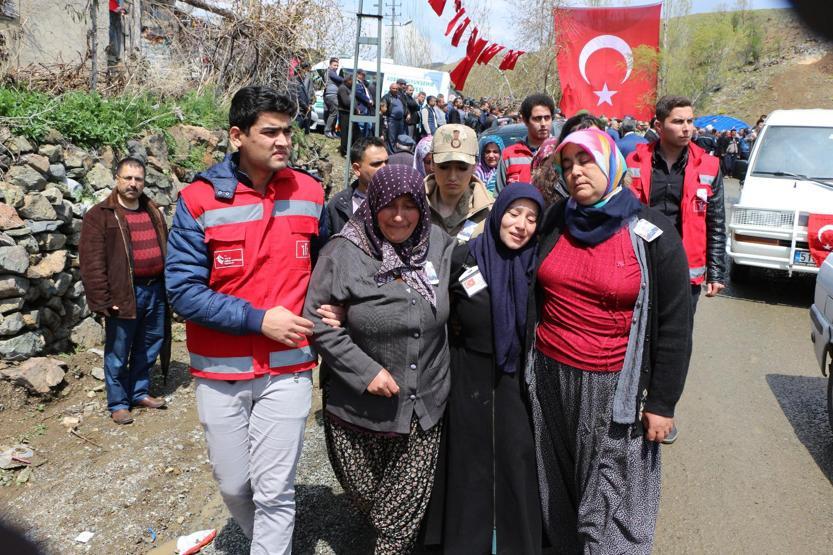 Pozantı şehidini uğurladı