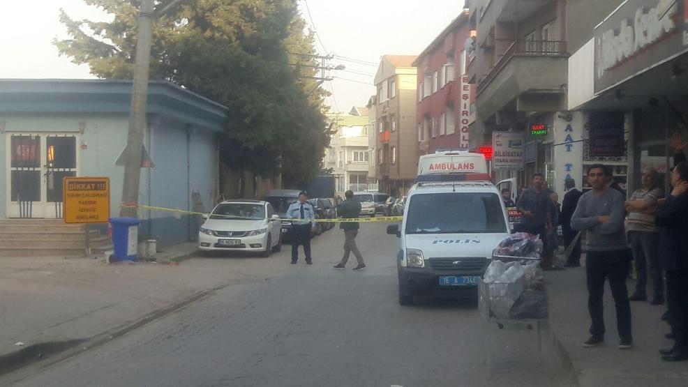 Pompalı tüfekle minareye çıktı, polisi alarma geçirdi