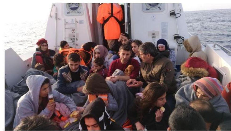 Egede lastik botlarda 234 kaçak yakalandı