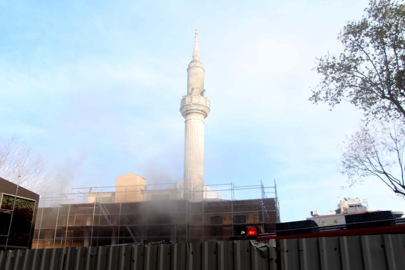 Son dakika... Teşvikiye Camiinde yangın