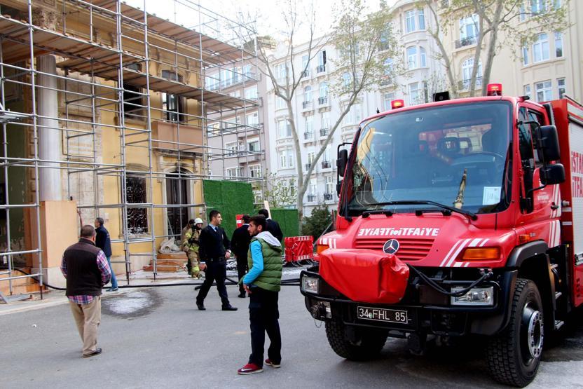 Son dakika... Teşvikiye Camiinde yangın