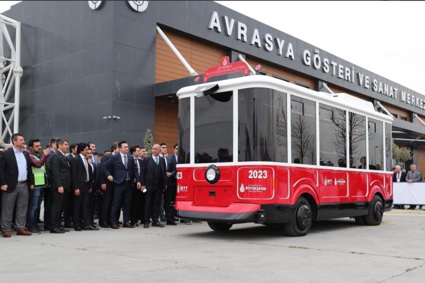 Dünya Akıllı Şehirler Kongresinin açılış töreninde İETTnin sürücüsüz aracı tanıtıldı