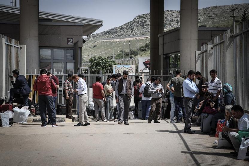 Suriyelilerin ülkelerine dönüşleri sürüyor