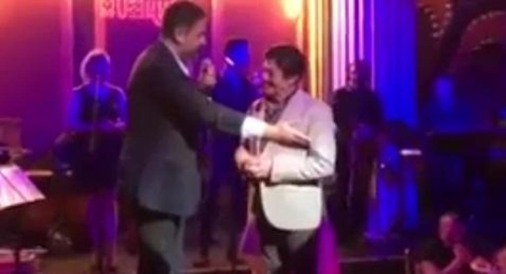 Erhan Çelik aşkını böyle ilan etti