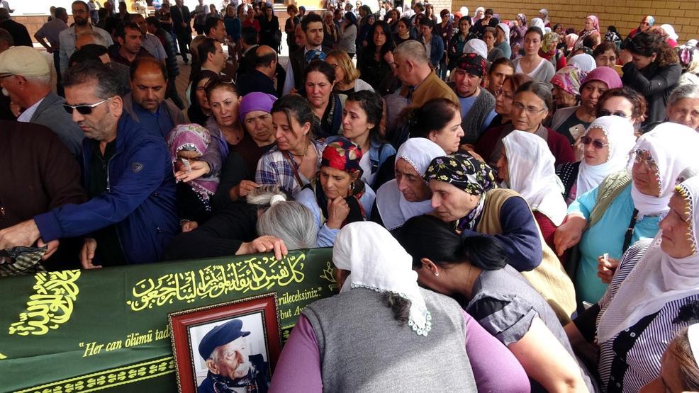 Kılıçdaroğlunun amcası toprağa verildi