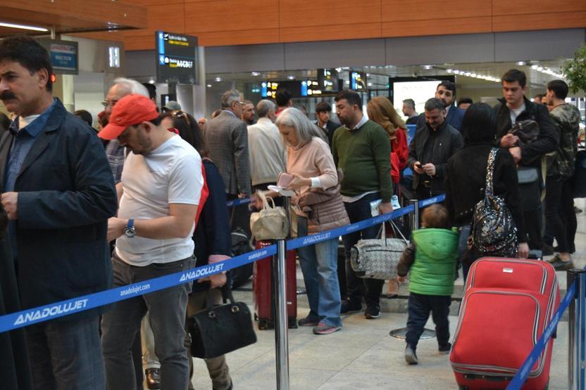 Tatil başladı Sabiha Gökçende büyük yoğunluk