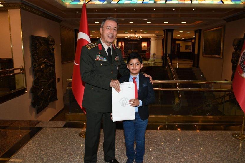 Genelkurmay Başkanı çocukları ağırladı