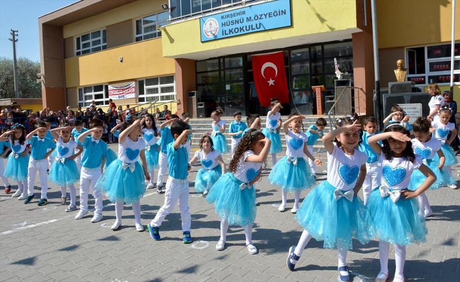 Türkiyeden 23 Nisan manzaraları